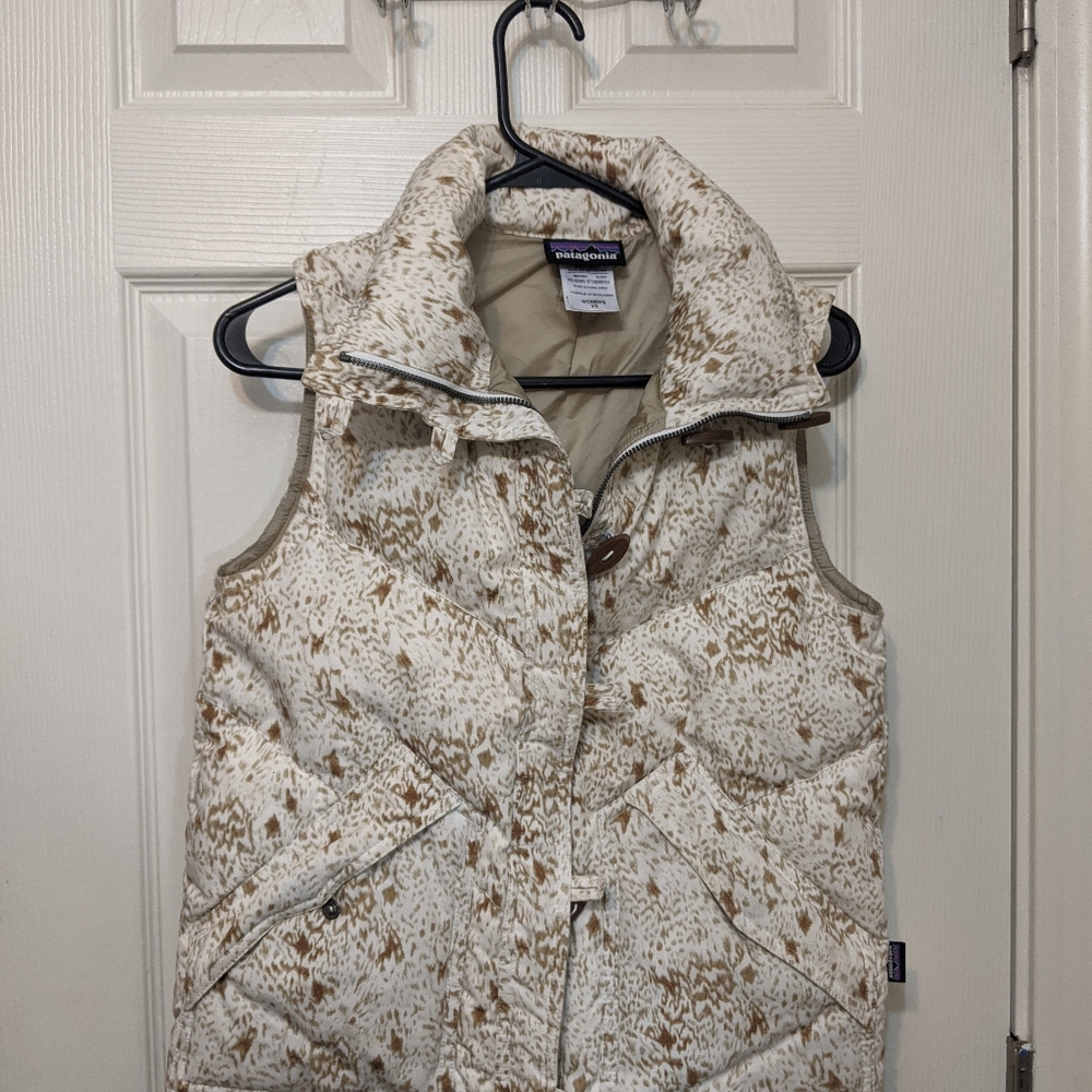 Patagonia unworn duck down vest